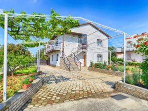 Exterior - Apartment 1633 by Interhome (Bokordici)