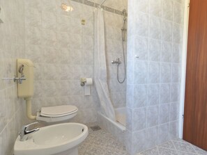 Towels - Apartment 1633 by Interhome (Bokordici)