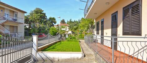 Enceinte de lâhĂ©bergement