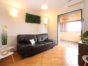 TV - Apartment 1619 by Interhome (Pula/Banjole)