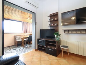 TV - Apartment 1619 by Interhome (Pula/Banjole)