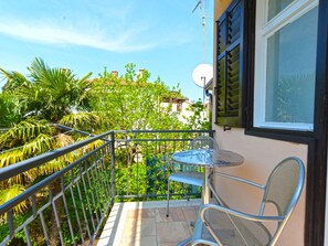 Outdoor dining - Apartment 1553 by Interhome (Novigrad (Istra))