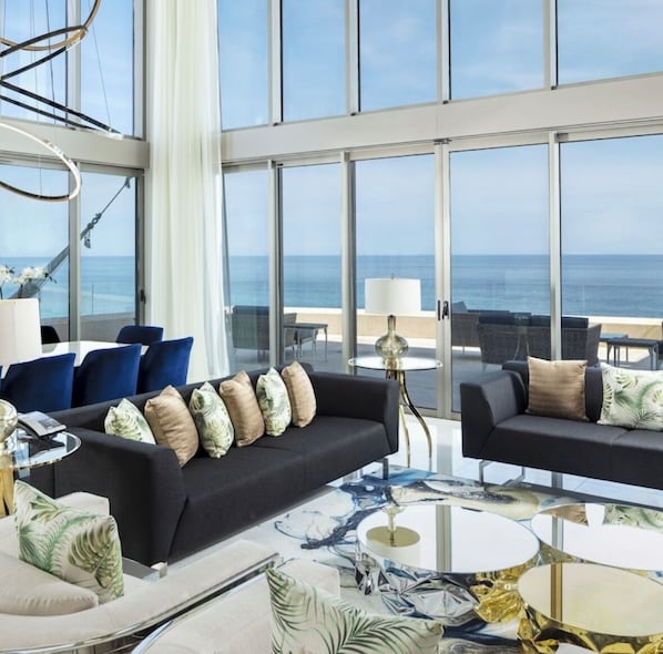 Living area - The Perfect place for you dream vacation (Cabo San Lucas)