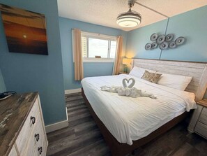 Iron/ironing board, WiFi, bed sheets - The Summit 1132 - Beachfront Bliss! Stunning 2BR! (Panama City Beach)