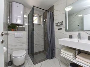 Bathroom - House 2154 by Interhome (Fažana)