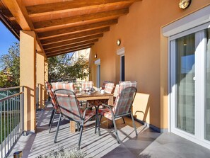Outdoor dining - Villa Buzdonka by Interhome (Pula)