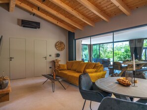 TV - House 2363 by Interhome (Rovinj/Bale)