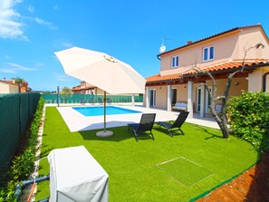 Pool - House 2352 by Interhome (Pula)