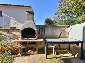 Outdoor dining - Apartment 2367 by Interhome (Pula)