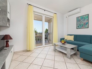 TV - Apartment Novak - 2 by Interhome (Krk/Milohnići)