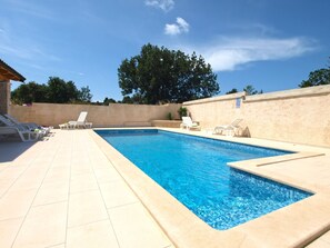 Pool - House 1678 by Interhome (Pula/Banjole)