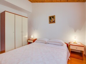 Room - Apartment 1682 by Interhome (Bokordici)