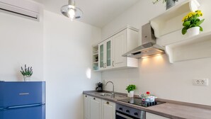 Fridge, oven, dishwasher, cookware/dishes/utensils - APARTMENTS NIKO mali / HR-10049-02 by Interhome (Crikvenica)