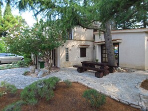 Outdoor dining - Apartment 1720 by Interhome (Pula/Banjole)