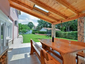 Outdoor dining - House 1719 by Interhome (Fažana)