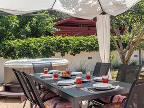 Outdoor dining - House 1703 by Interhome (Pula/Banjole)