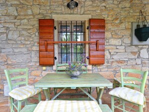 Outdoor dining - House 1715 by Interhome (Medulin/Ližnjan)