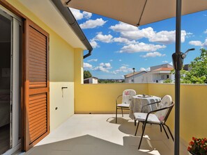 Outdoor dining - Apartment 1726 by Interhome (Pula)
