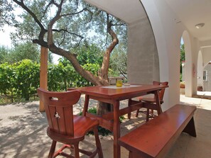 Outdoor dining - Apartment 1733 by Interhome (Fažana)
