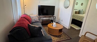 RELAXING 1-BR COTTAGE in Charming Rock Hill. Great for Business Travelers!