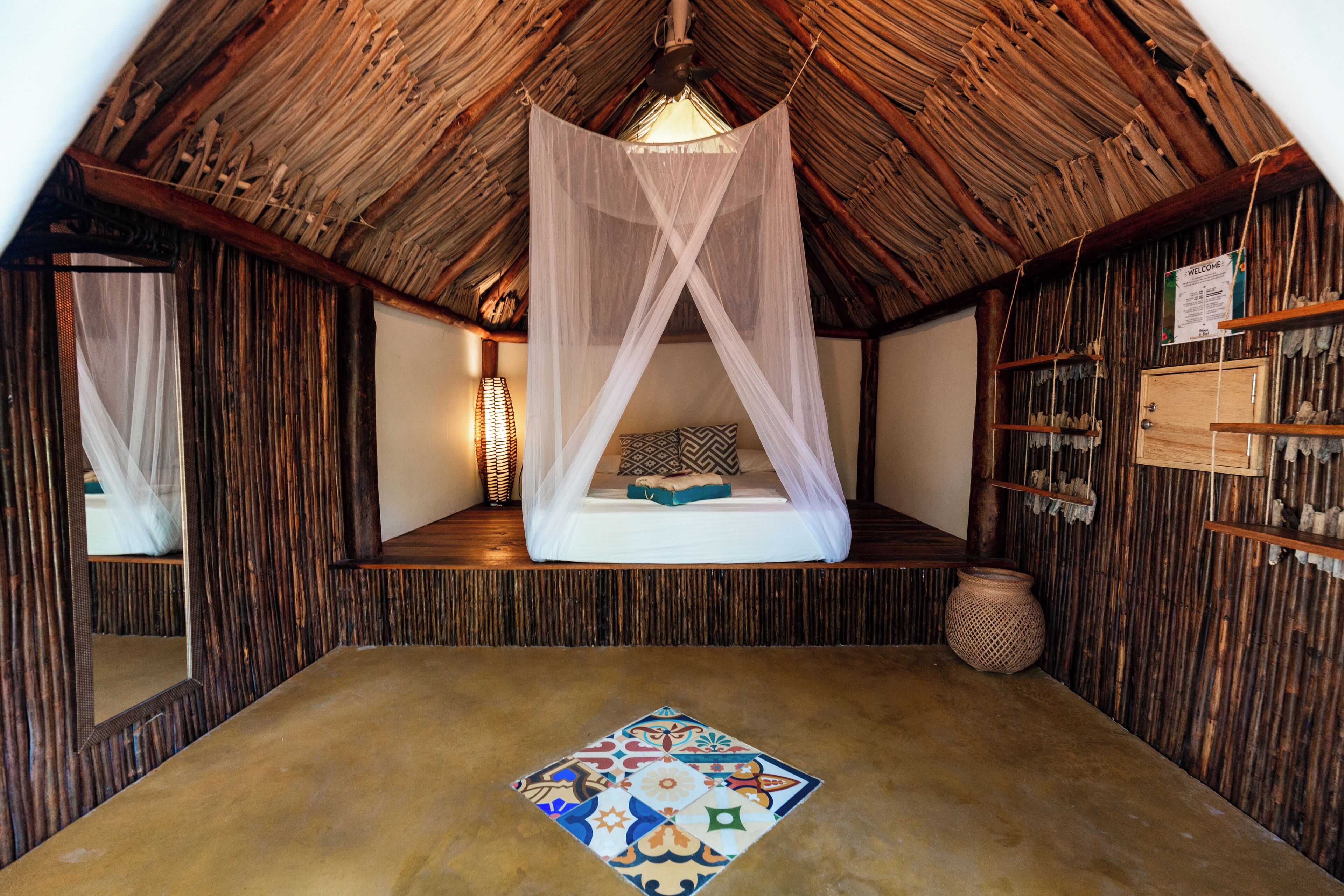 Free WiFi, bed sheets