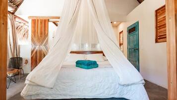 Superior suite, balkon, uitzicht op tuin | Gratis wifi, beddengoed