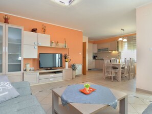 TV - Apartment 1772 by Interhome (Pula)
