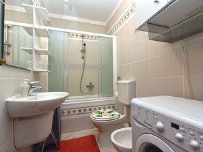 Bathroom - Apartment 1787 by Interhome (Barbariga)