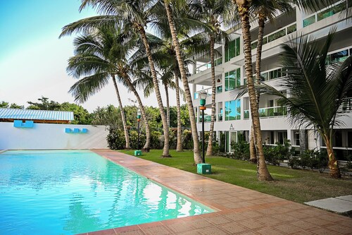 Upscale 2BR Near Bibijagua Beach | Walk to Sand