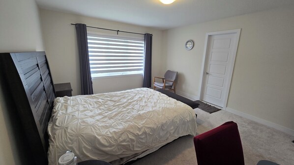 مكواة/لوح كي وواي فاي وملاءات أسرّة