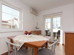Dining - Apartment Isabela - 2 by Interhome (Krk/Punat)