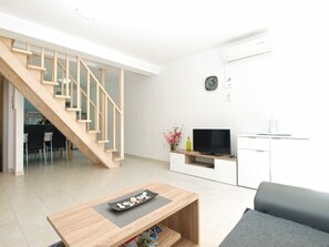 TV - Apartment 1819 by Interhome (Medulin)
