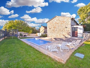 Pool - House 1815 by Interhome (Pula/Galižana)