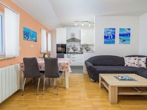 TV - Apartment 1873 by Interhome (Pula)