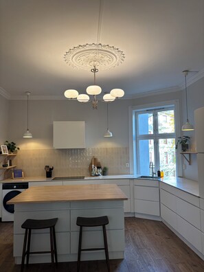 Uuni, liesi, astianpesukone