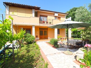 Outdoor dining - Apartment 1906 by Interhome (Pula/Marčana)
