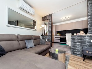 TV - Apartment 1900 by Interhome (Rovinj)