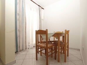 Dining - Apartment 1842 by Interhome (Fažana)