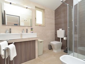 Bathroom - Villa 1924 by Interhome (Dracevac)