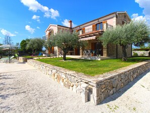 Exterior - Villa 1912 by Interhome (Jakovici)