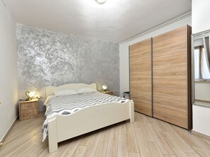 Room - Apartment 1945 by Interhome (Rovinj/Bale)