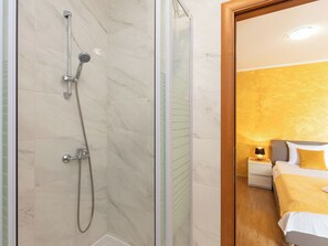 Bathroom - Rooms Panorama - 6 by Interhome (Krk/Milohnići)