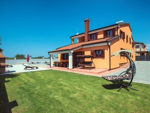 Outdoor dining - Villa Erica by Interhome (Pula)
