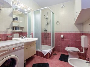 Bathroom - Juanita / HR-10326-01 by Interhome (Crikvenica/Dramalj)