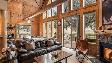 Smart TV, fireplace, DVD player, offices