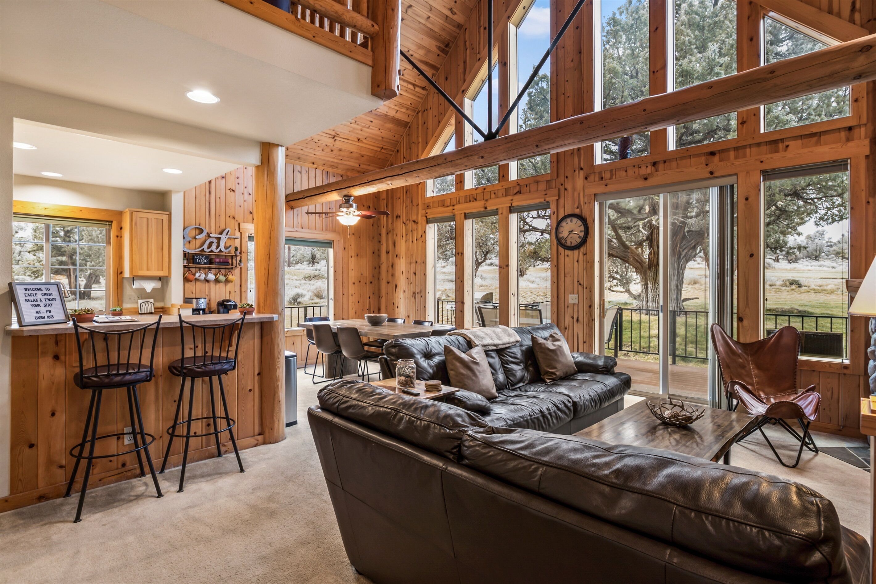 Smart TV, fireplace, DVD player, offices