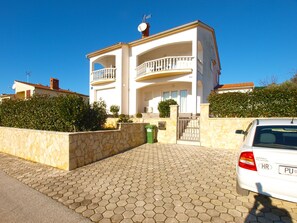 Exterior - Apartment 1978 by Interhome (Dracevac)
