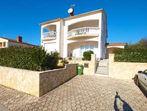 Exterior - Apartment 1978 by Interhome (Dracevac)