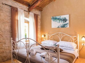 Room - House 704 by Interhome (Cere)