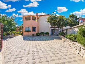 Exterior - Apartment 1985 by Interhome (Bokordici)